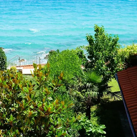 Diamond Villa Kryopigi